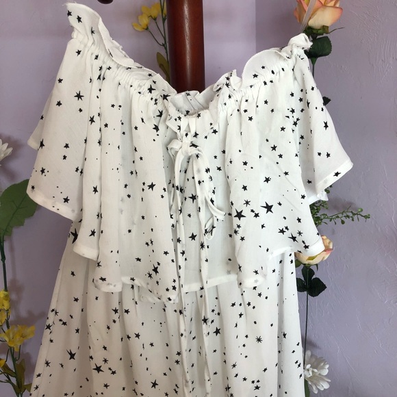 Pink Lily Boutique White Star Printed Jumpsuit - Picture 4 of 7